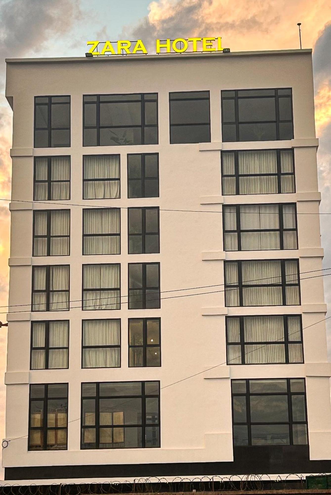 Zara Hotel อันตานานารีโว ภายนอก รูปภาพ